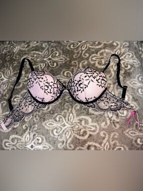 LaSenza Beyond Sexy Pink Lace Push up Bra light pink with Black Trim - 34D NWOT